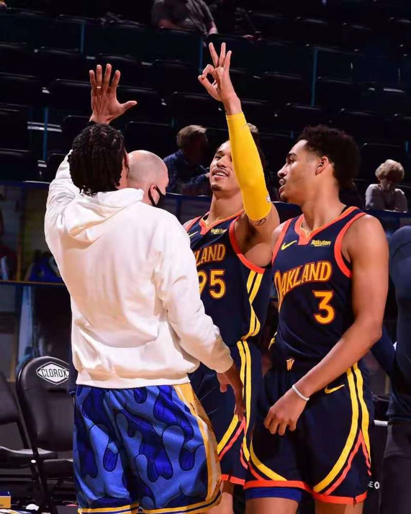 南宫28官网-里程碑夜菲尼克斯太阳战术微调；葡超清晨刷纪录；信心回归；年轻球员得到机会的简单介绍